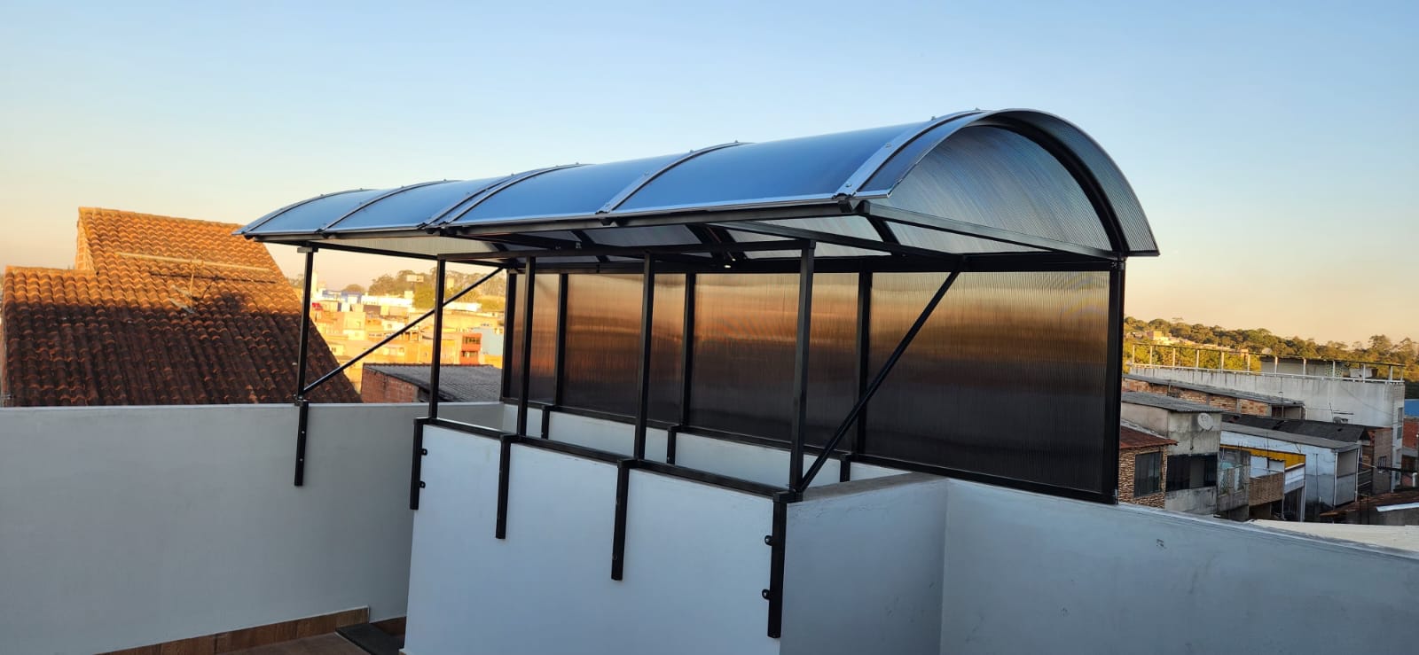 Toldo capota para sacada
